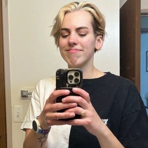 Meet your Posher, Delaney